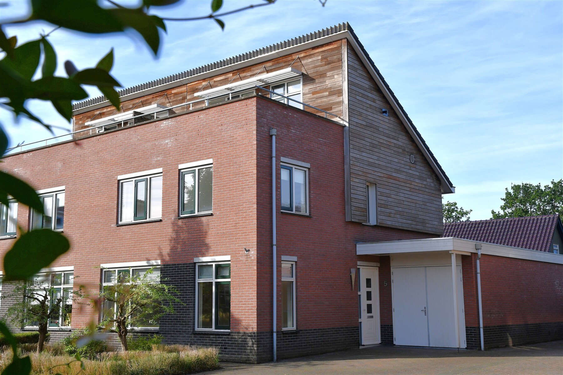01 v54