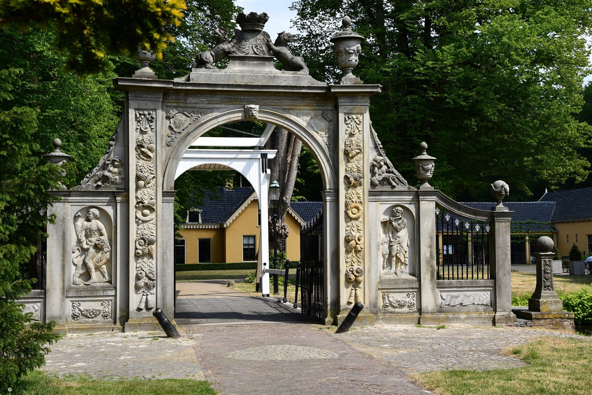 Binnenkort te Koop in Leek